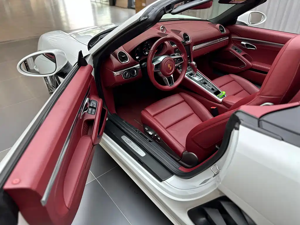Porsche 718 Boxster 2.0 T