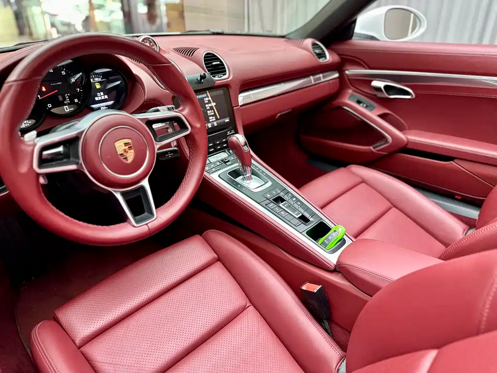 Porsche 718 Boxster 2.0 T