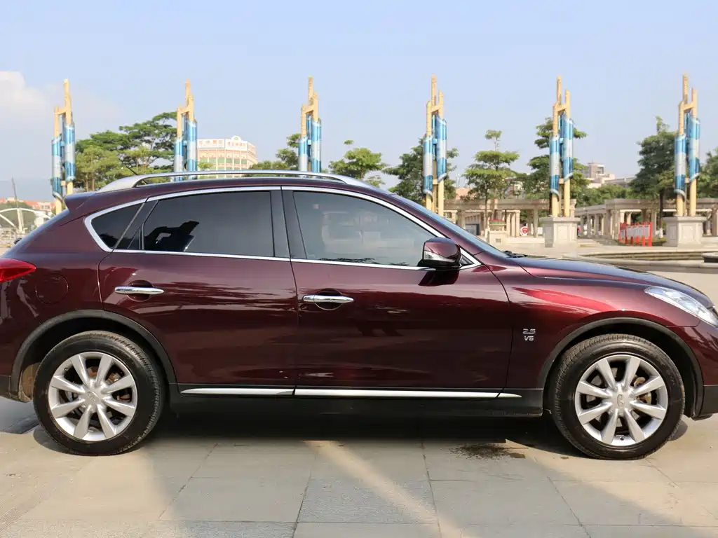 Infiniti QX50 2.5 L Comfort