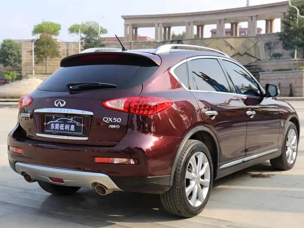 Infiniti QX50 2.5 L Comfort