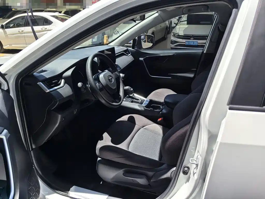 Wildlander 2.0 L CVT 2 WD Leading