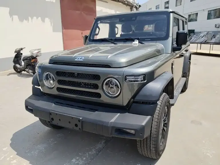 212 T01 2.0 T Explorer