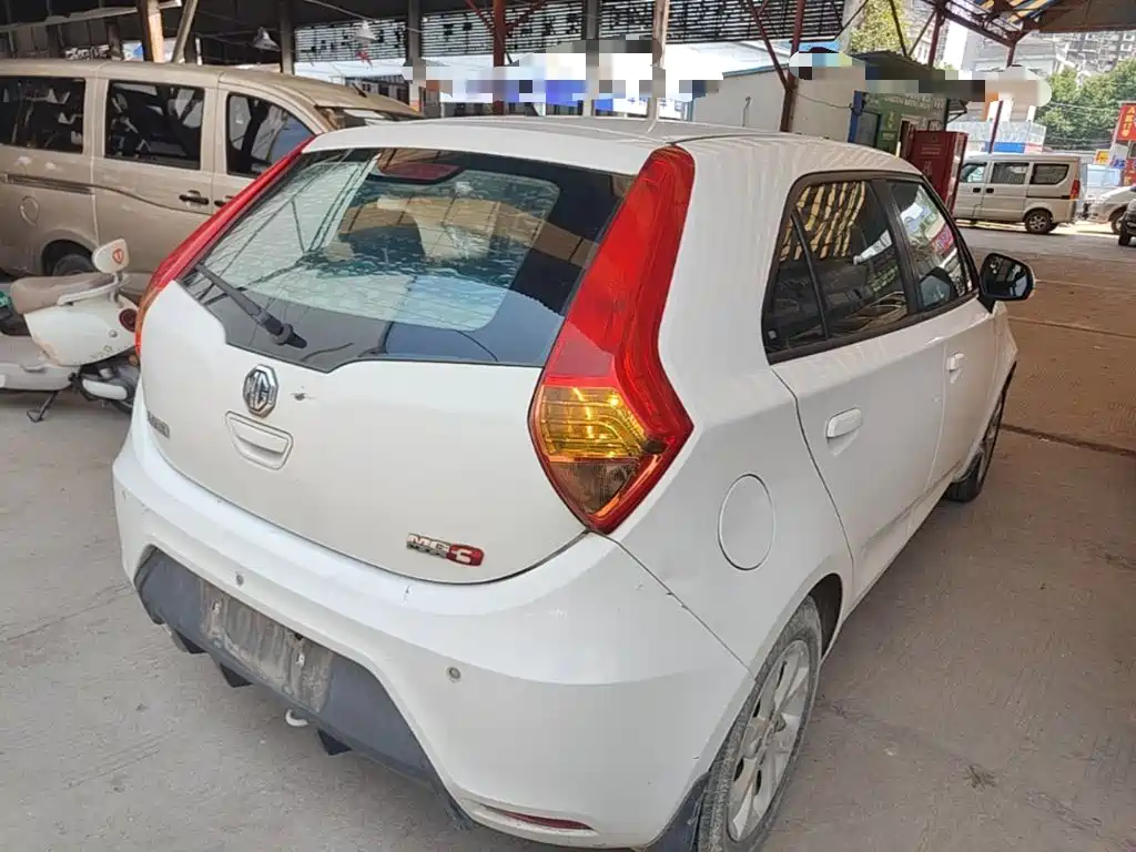 MG 3 1.5 L AMT Elite