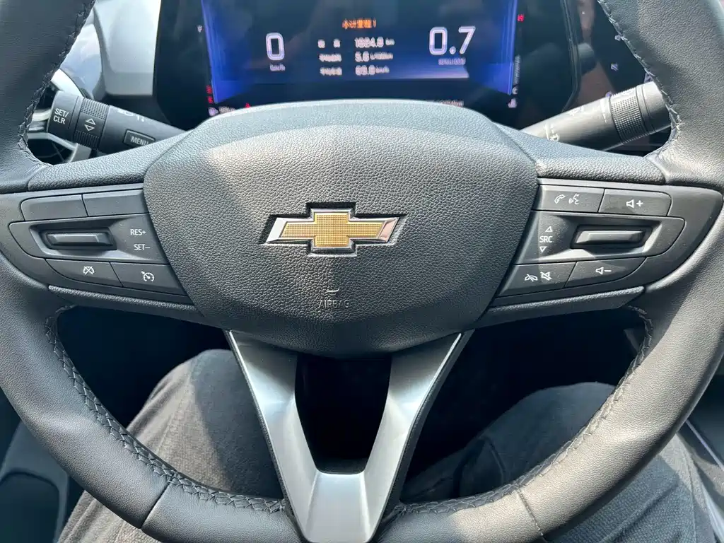 Monza 1.5 L DCT Joy
