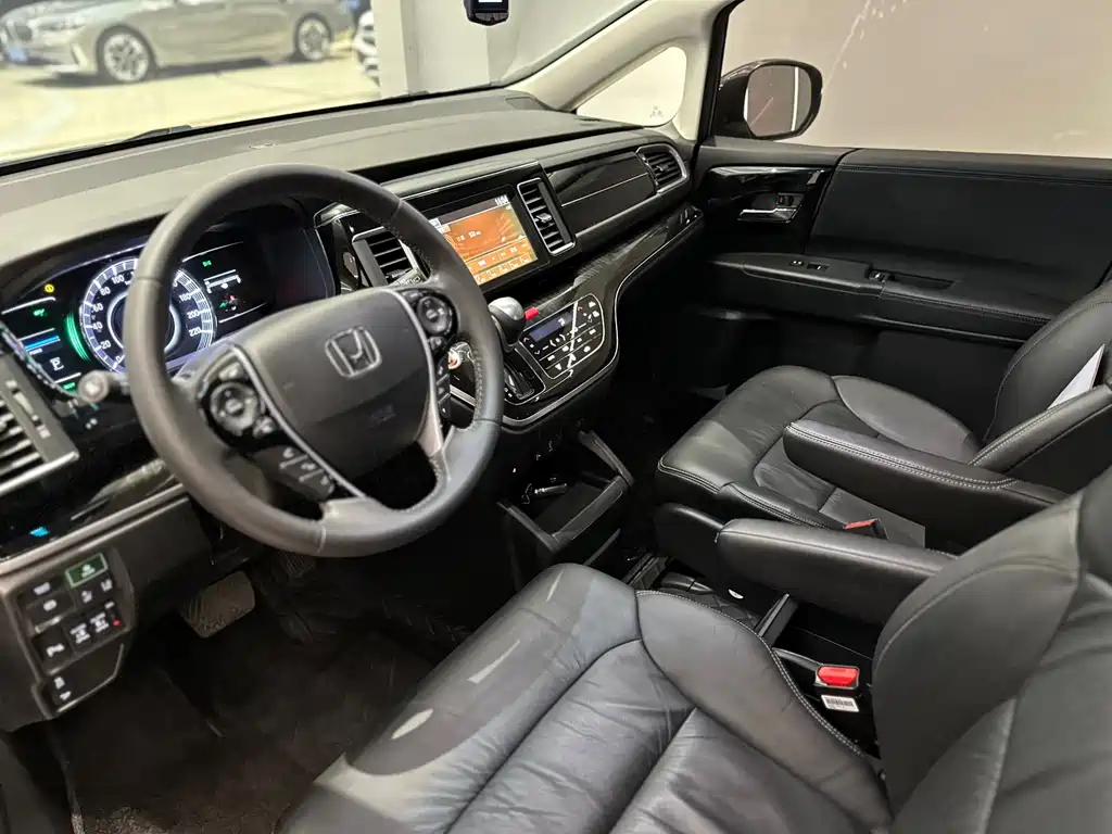Elysion 2.0 L Hybrid Luxury
