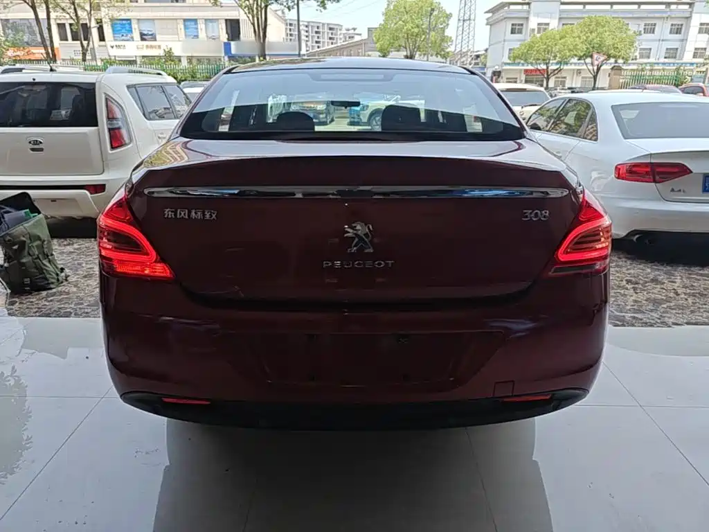 Peugeot 308 Pleasure Classic 1.6 L Auto Superior Style