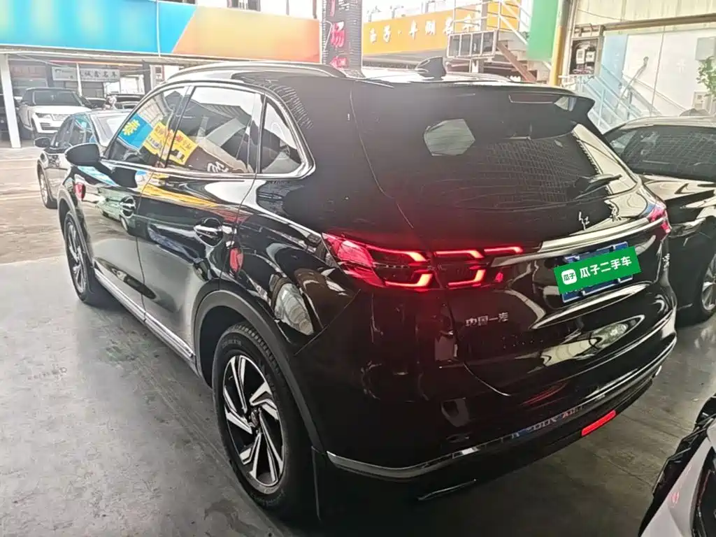 Hongqi HS5 Facelift 2.0 T Connected Flagship Enjoyment