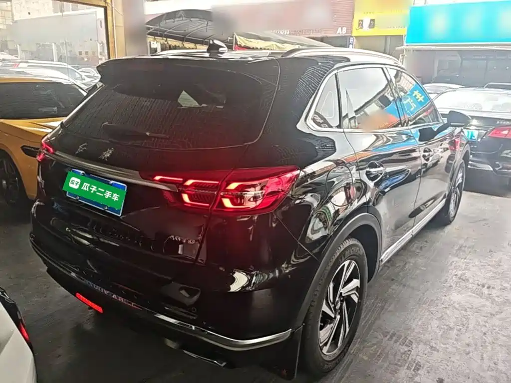 Hongqi HS5 Facelift 2.0 T Connected Flagship Enjoyment