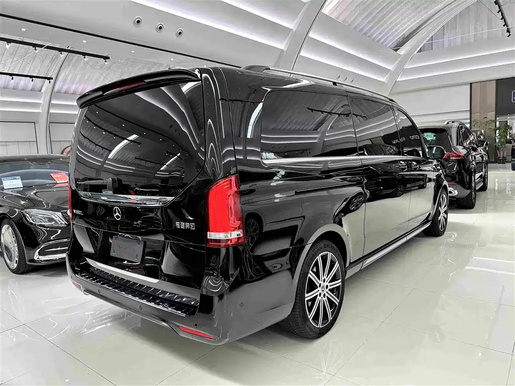 Mercedes-Benz V-Class V 260 L LWB Range Luxury