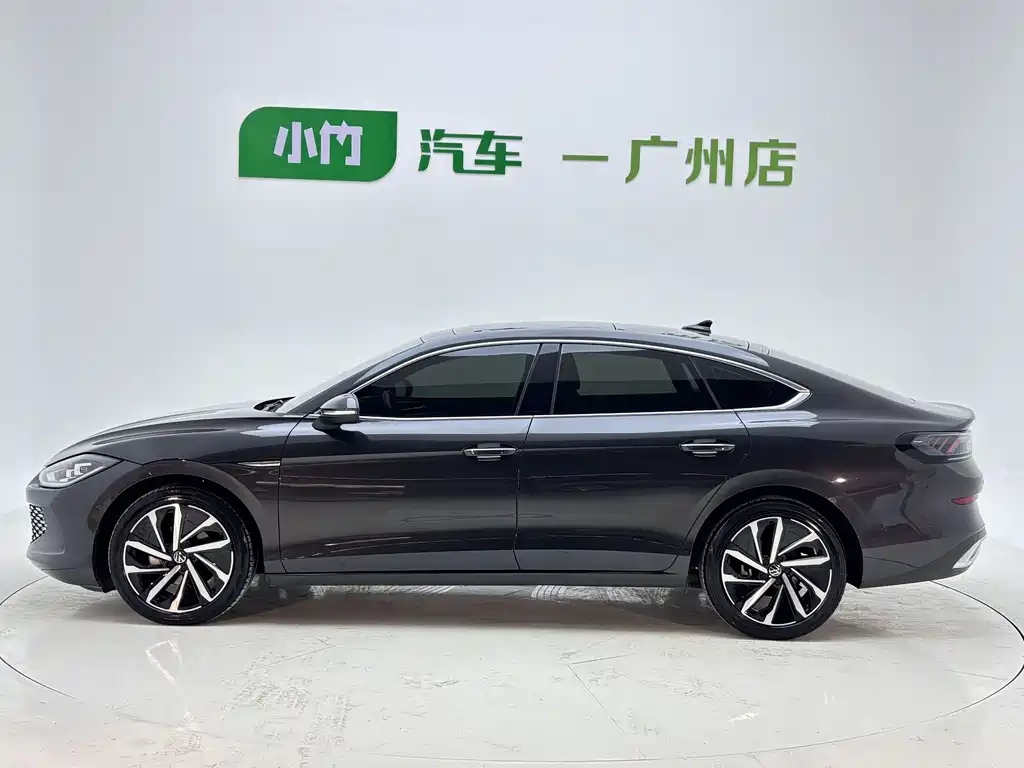 Lamando Lamando L 280 TSI DSG Super Hot Flagship