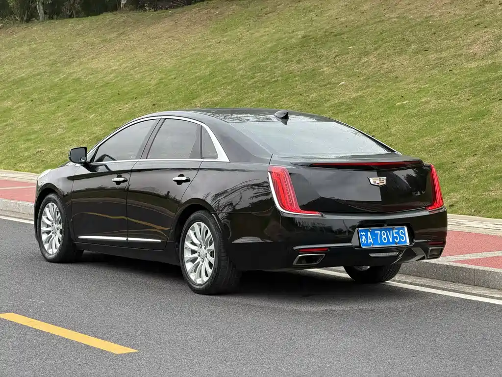 Cadillac XTS 28 T Elite
