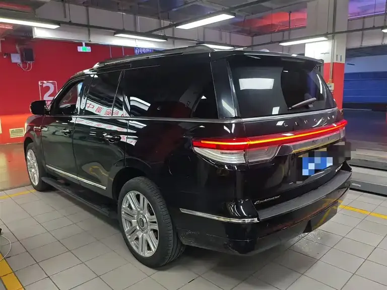 Lincoln Navigator 3.5 T President