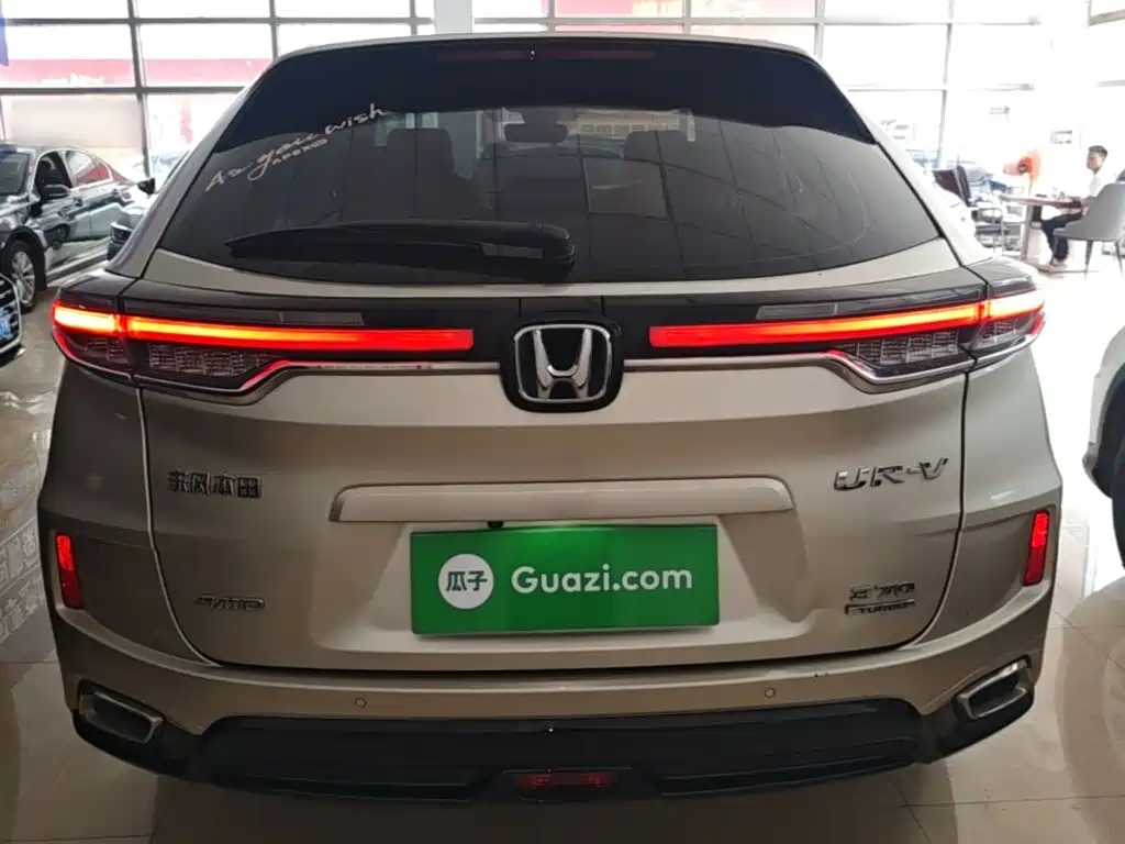 Honda UR-V 370 TURBO 4 WD Premium