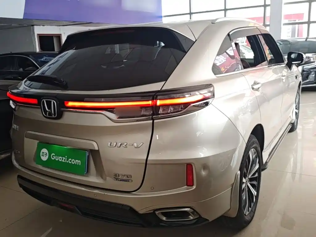Honda UR-V 370 TURBO 4 WD Premium
