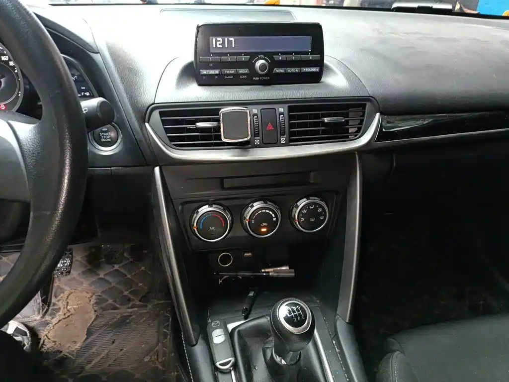 Mazda CX-4 马自达CX-4 2016款 2.0 L 手动两驱蓝天活力版