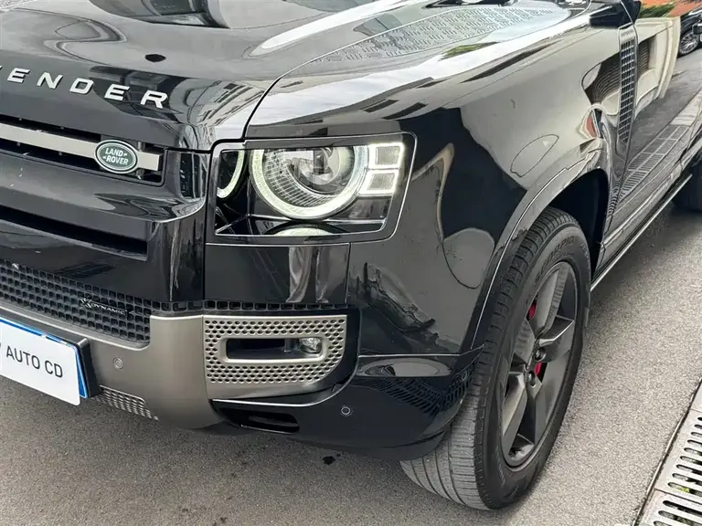 Land Rover Defender 110 P400 X-DYNAMIC HSE