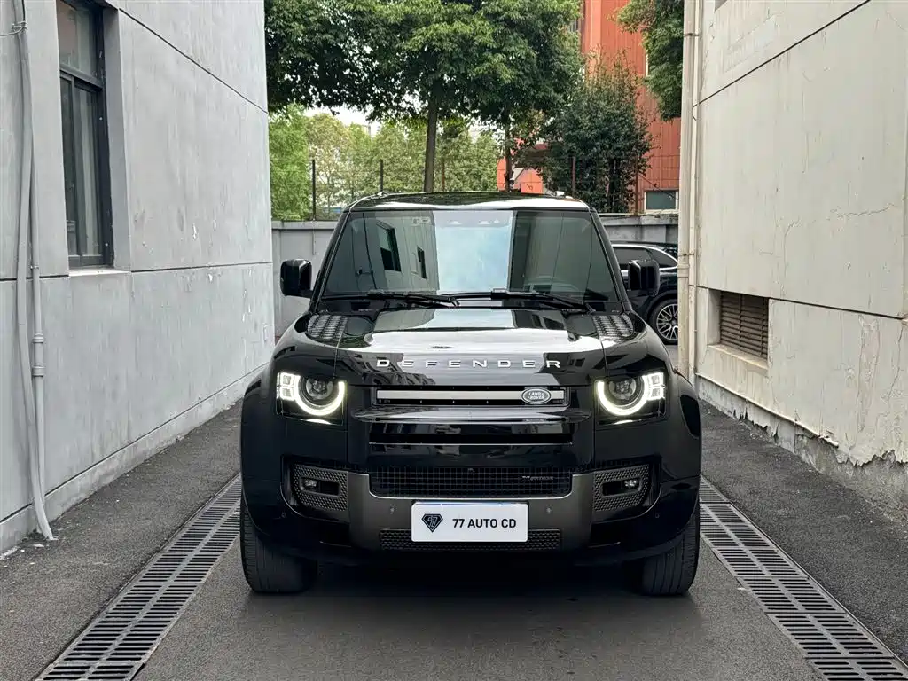 Land Rover Defender 110 P400 X-DYNAMIC HSE