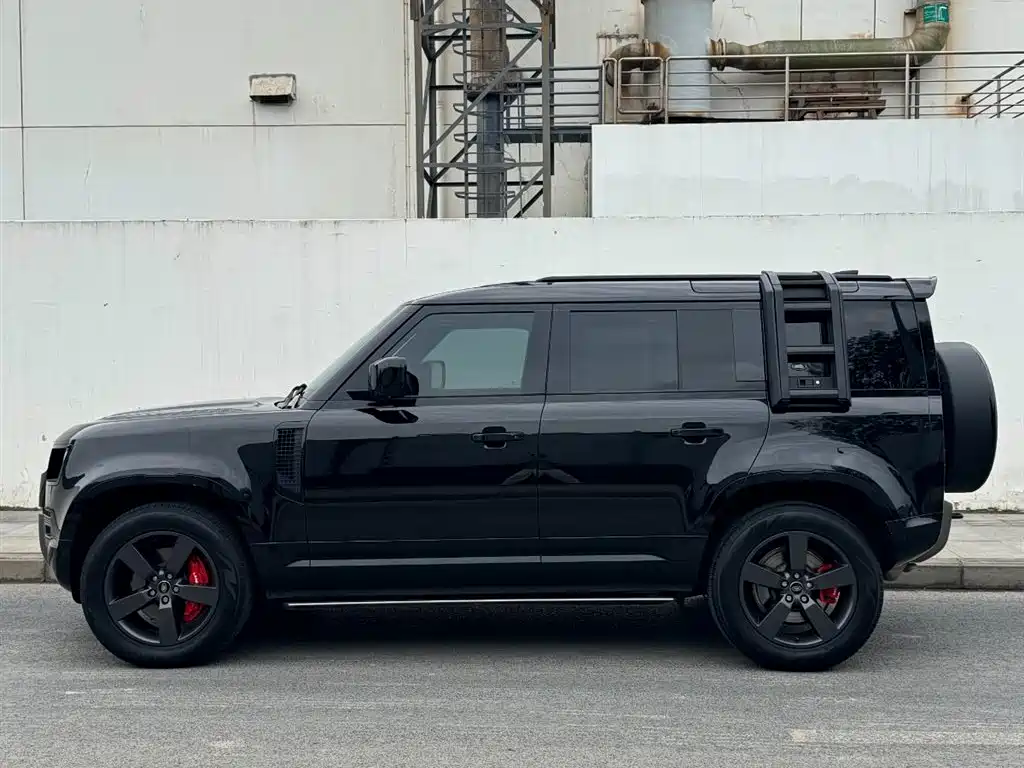 Land Rover Defender 110 P400 X-DYNAMIC HSE