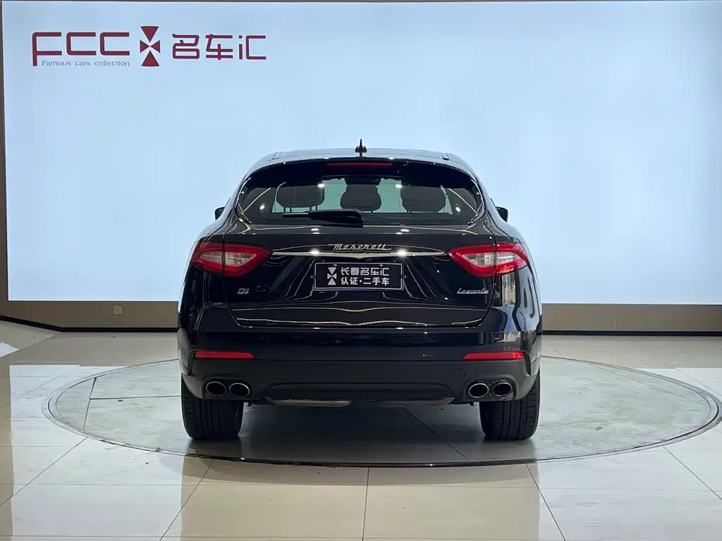 Levante 3.0 T Standard