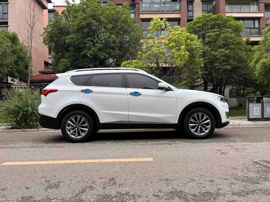 Jetour X70 1.5 T Auto Joy Travel