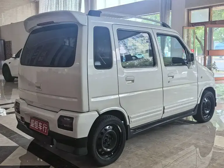 Suzuki Beidouxing 北斗星 2012款 冠军版 1.4 L 手动适用型