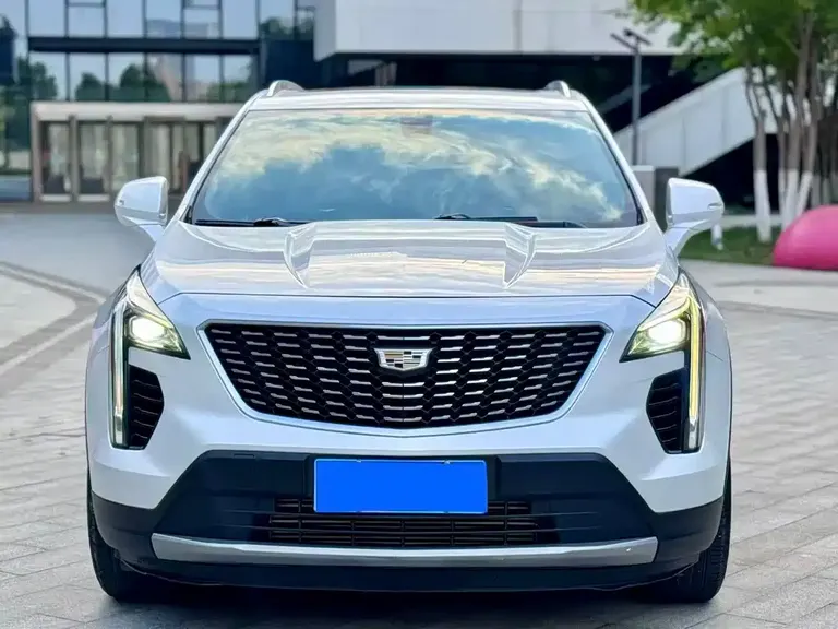Cadillac XT4 28 T 2 WD Luxury
