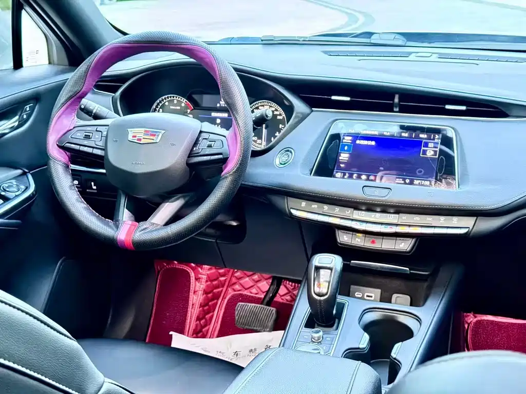 Cadillac XT4 28 T 2 WD Luxury