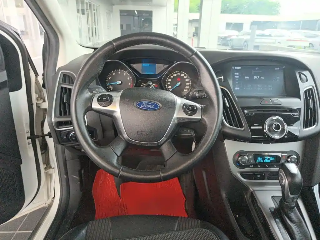 Focus Sedan 1.6 L Auto Style