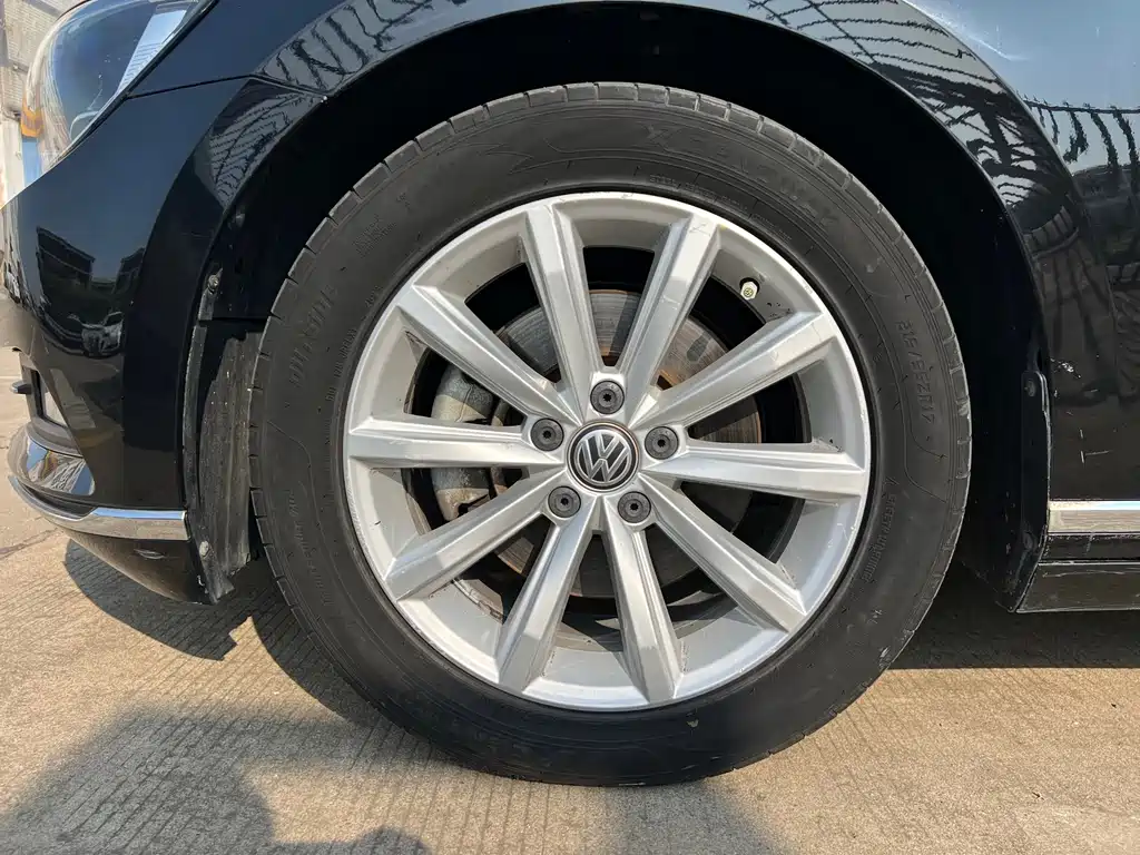Magotan 330 TSI DSG Leading