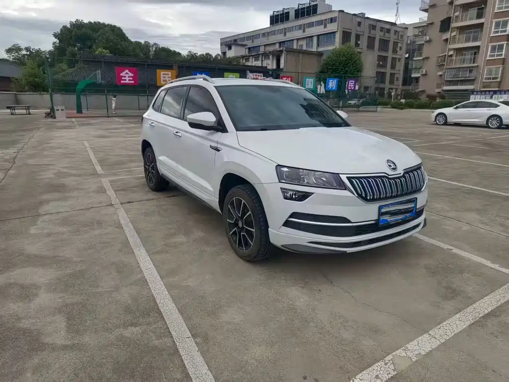 Karoq TSI280 Premium