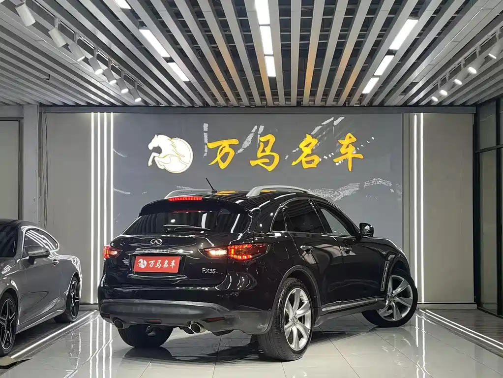 Infiniti FX FX35 Transcend