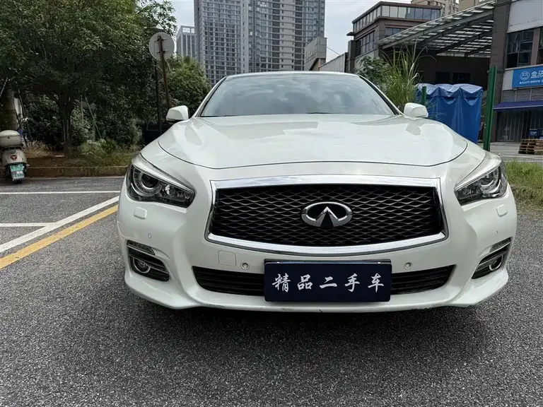 Infiniti Q50 L 2.0 T Joy