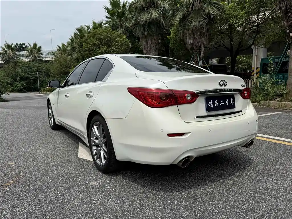 Infiniti Q50 L 2.0 T Joy