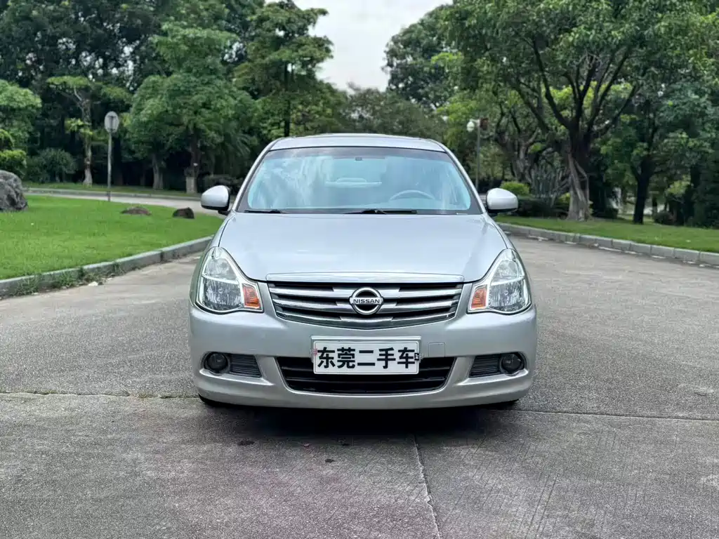 Sylphy Classic 1.6 XE Auto Leading