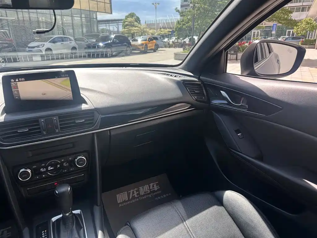 Mazda CX-4 2.0 L Auto 2 WD Blue Sky Explorer