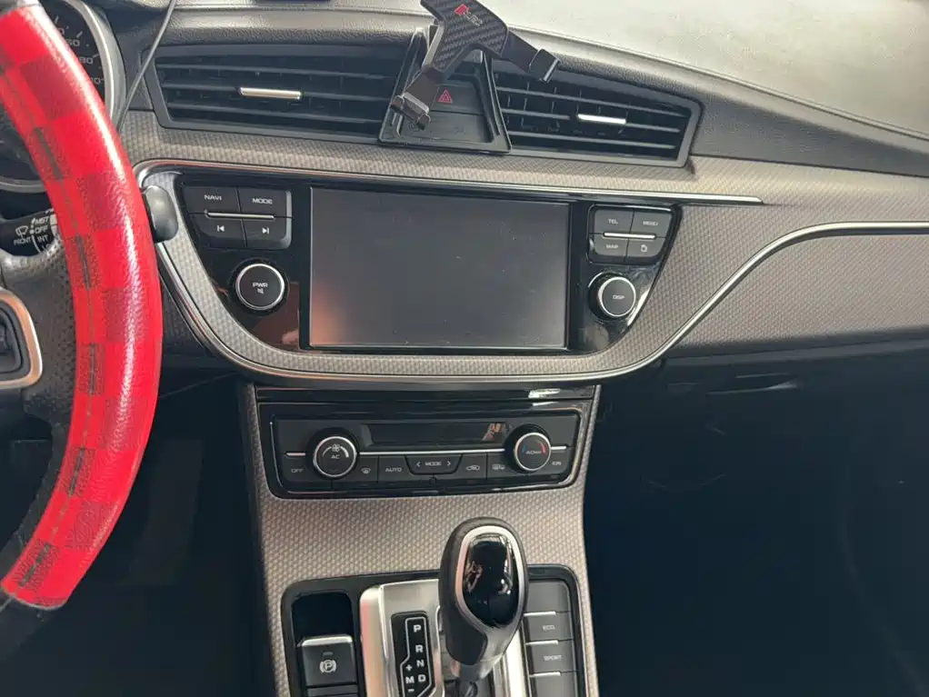 Emgrand GS Grace 1.3 T Auto Leading Style
