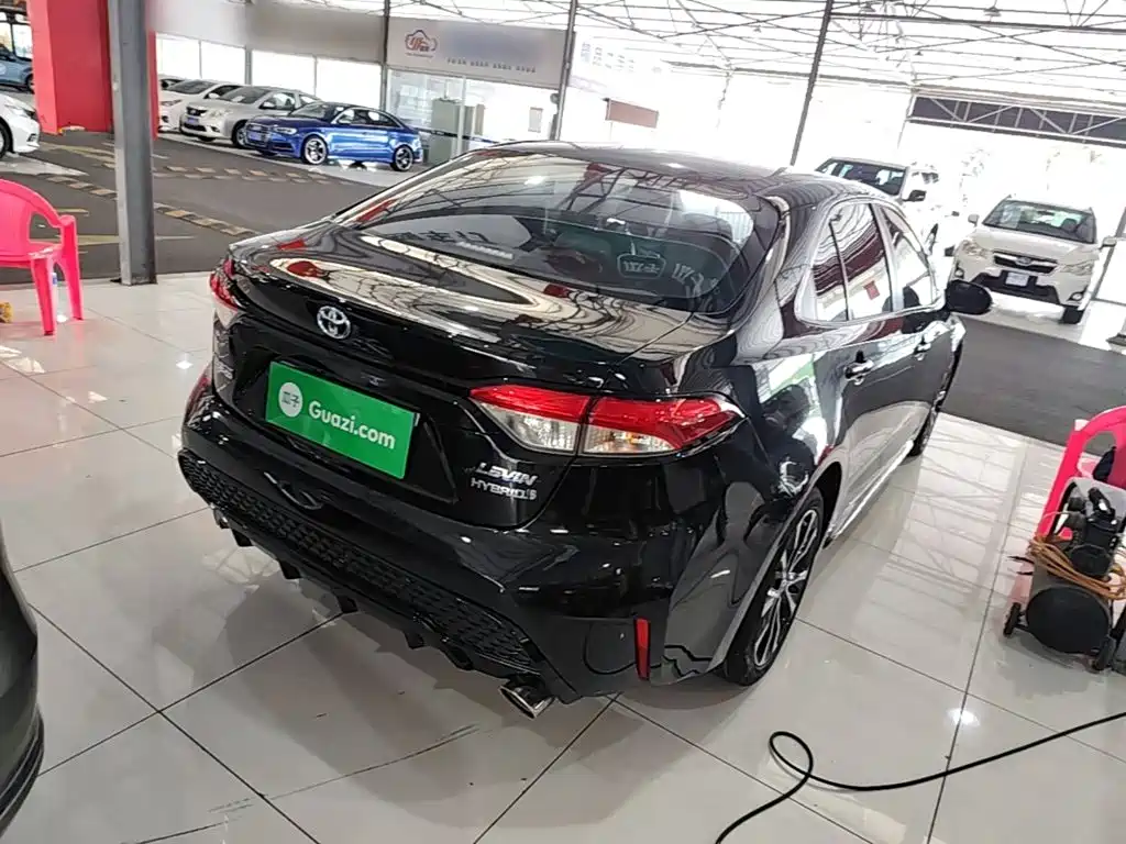 Levin Dual Engine 1.8 H E-CVT Sport