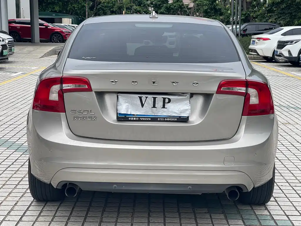 Volvo S60 S60 L 2.0 T Smart Travel