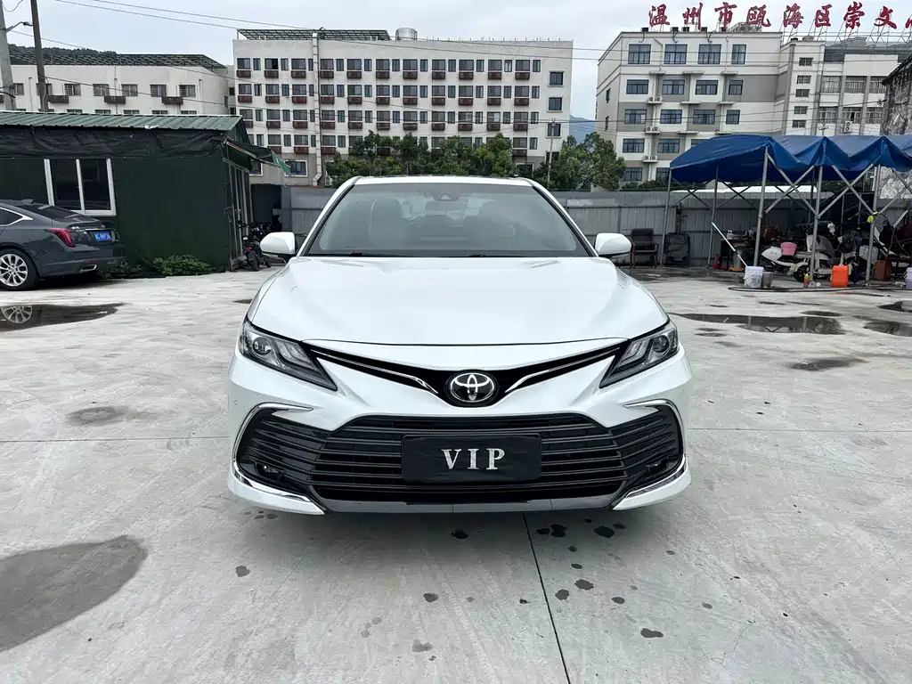 Camry 2.0 G Luxury
