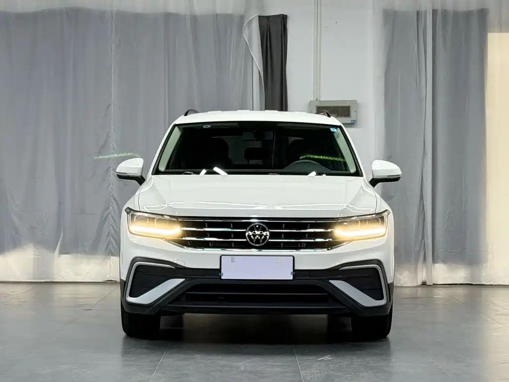 Tiguan L 330 TSI Auto 2 WD Comfort Enjoyment