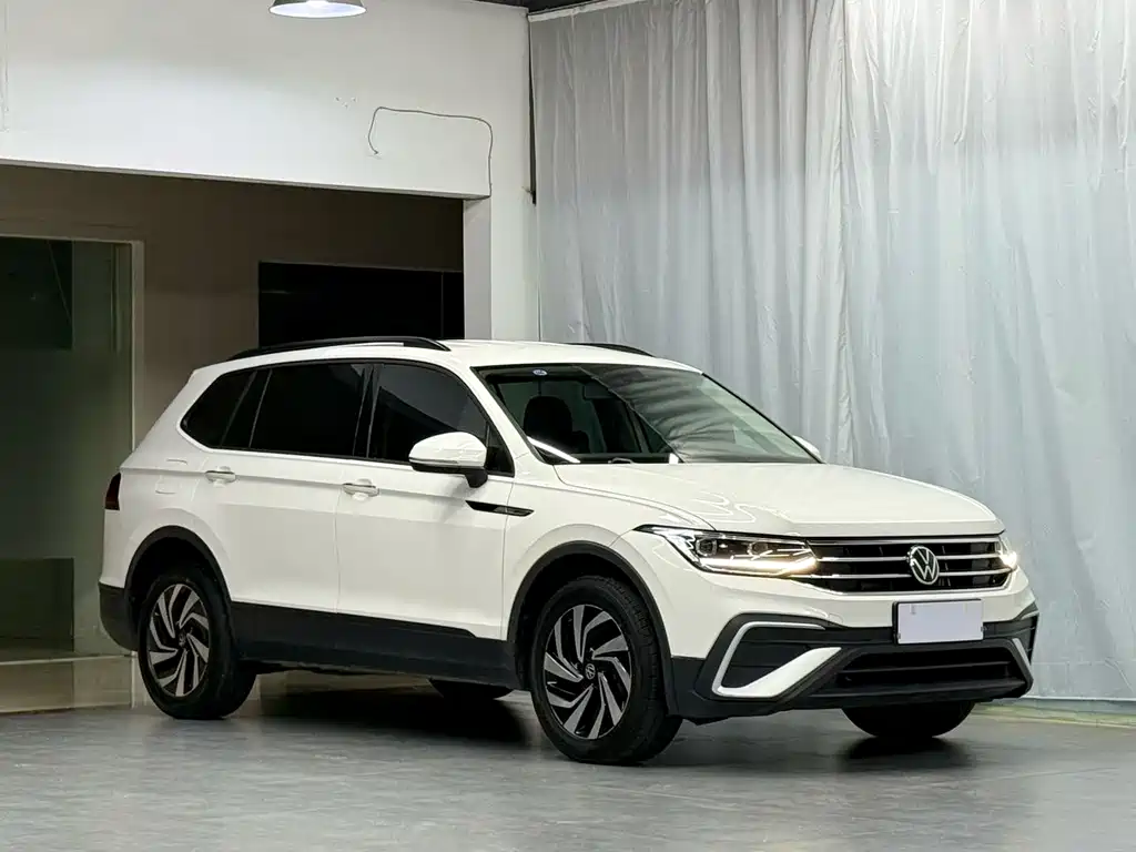 Tiguan L 330 TSI Auto 2 WD Comfort Enjoyment
