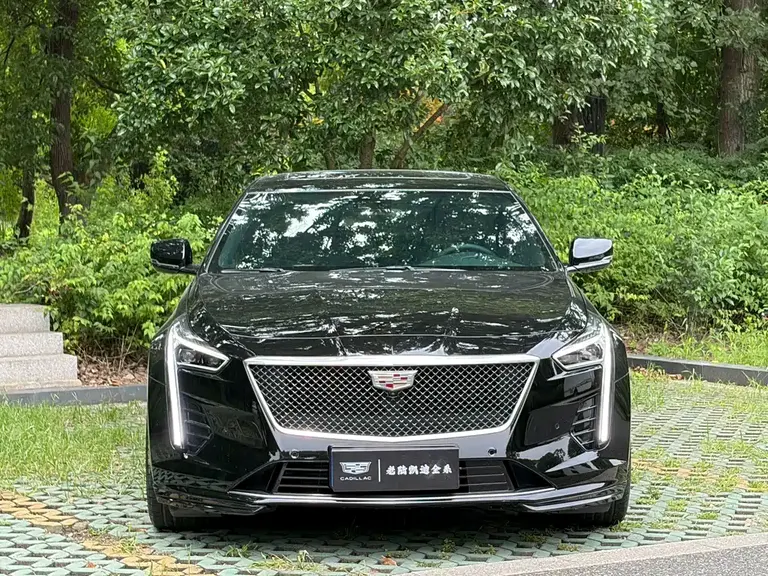 Cadillac CT6 28 T Distinguished