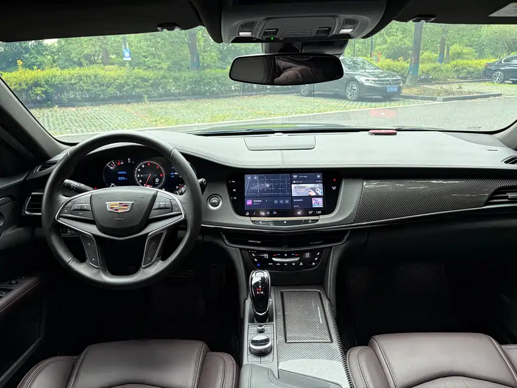 Cadillac CT6 28 T Distinguished