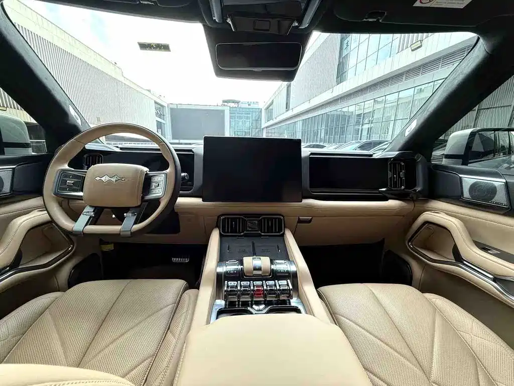 Leopard 8 Brave Flagship 7-seat