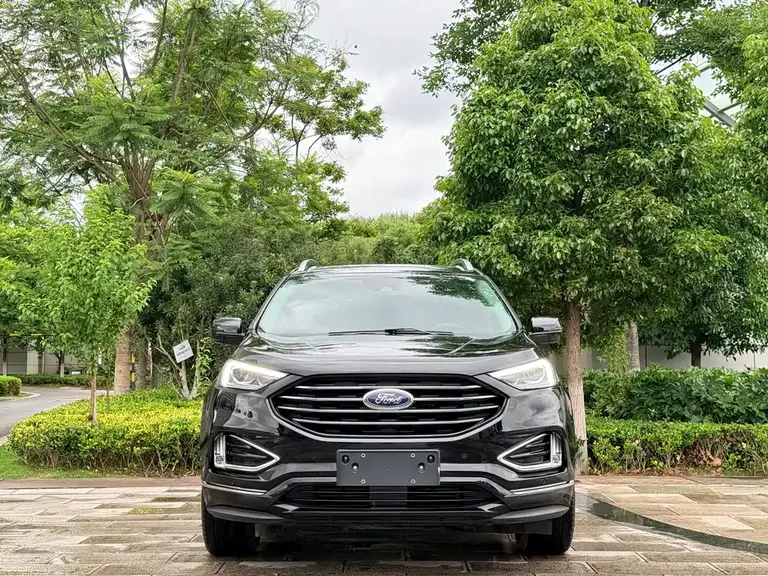 Ford Edge EcoBoost 245 2 WD Grand Sharp 7-seat