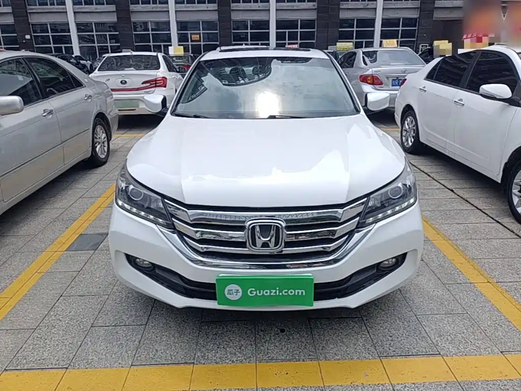 Accord 2.0 L LXS Elite