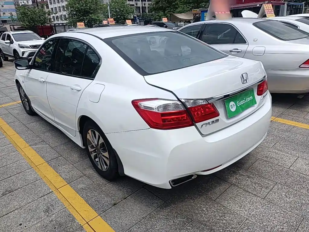 Accord 2.0 L LXS Elite