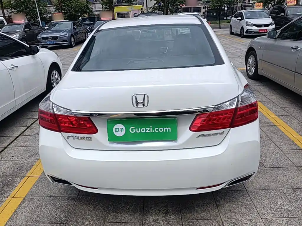 Accord 2.0 L LXS Elite