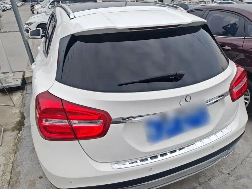 Mercedes-Benz GLA GLA 200 Fashion