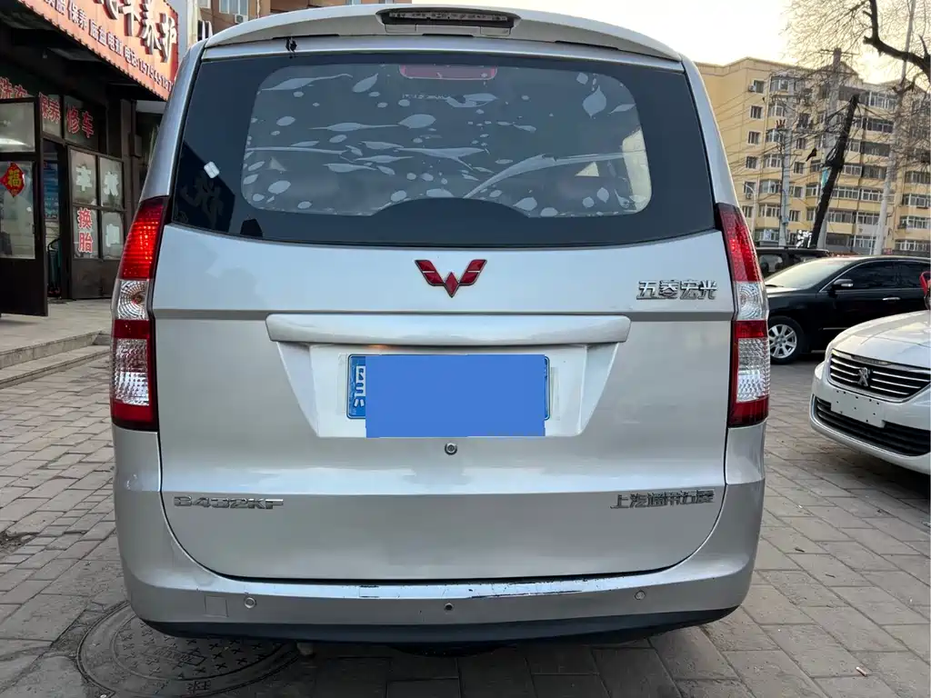 Wuling Hongguang 1.2 L Standard CN-IV